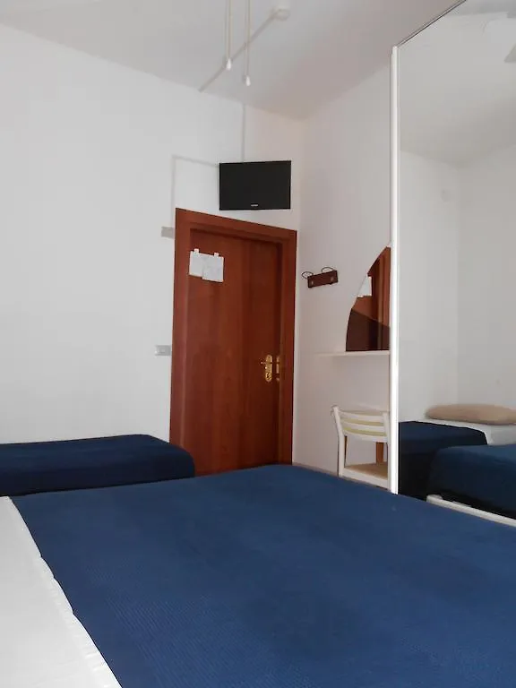 **  Hotel Villa Dei Platani Bellaria-Igea Marina Włochy